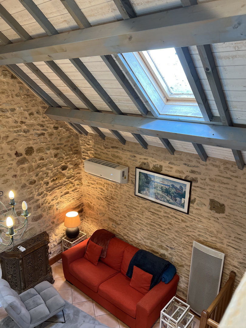 gite mezzanine vue sur salon la gourmandise dhuguette location gite campagne beynac dorgone perigord 1